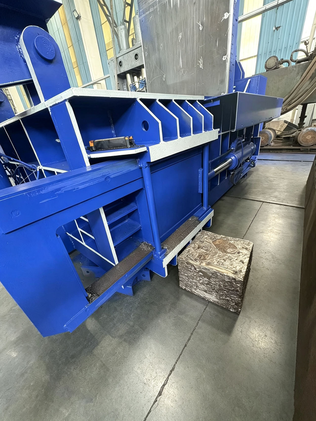 China Scrap Metal baler China Scrap Metal baler