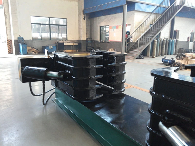 Metal Bale Breaker